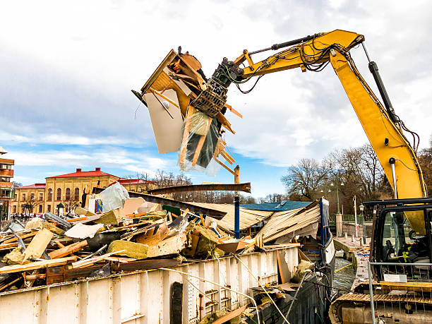 Best Basement Cleanout Services  in Saranac, MI